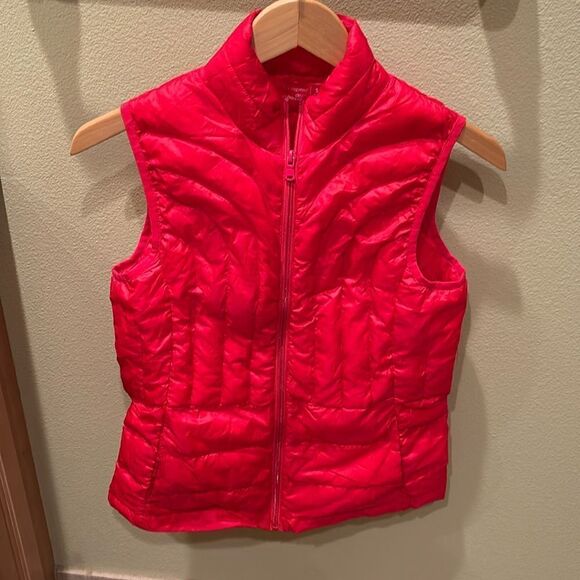 NWOT Be Inspired down packable puffer vest I'm w woman's red color. - Picture 1 of 12